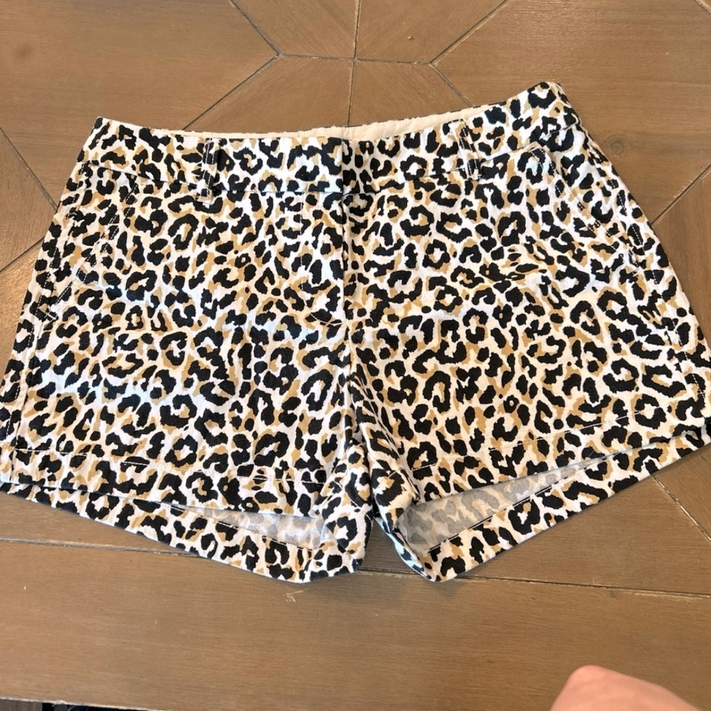 J. Crew 3.5" classic chino short in leopard- size 8